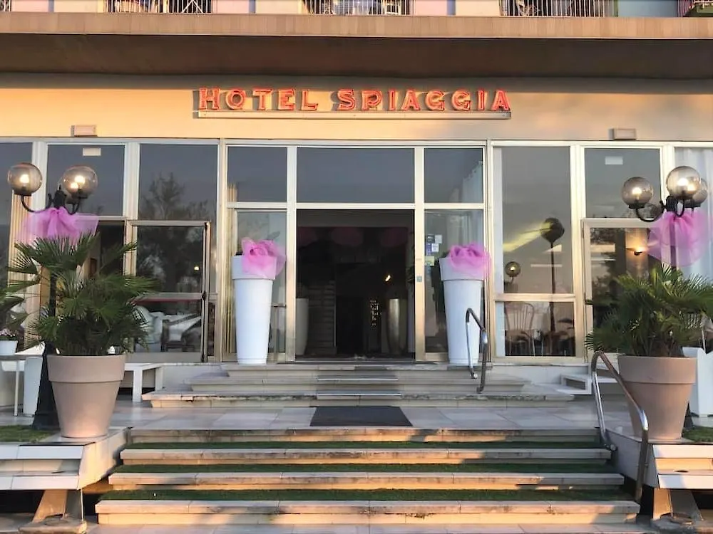 Hotel Spiaggia Cattolica 3*,