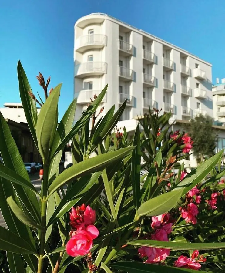 Hotel Spiaggia Cattolica 3*,